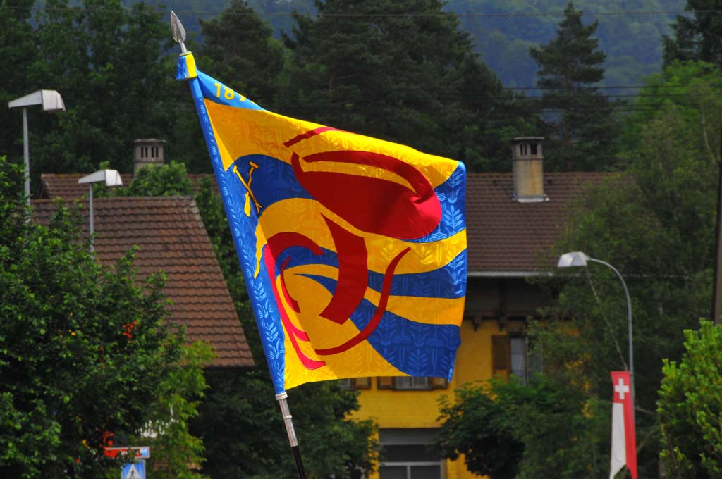 Fahne der MGU im Wind