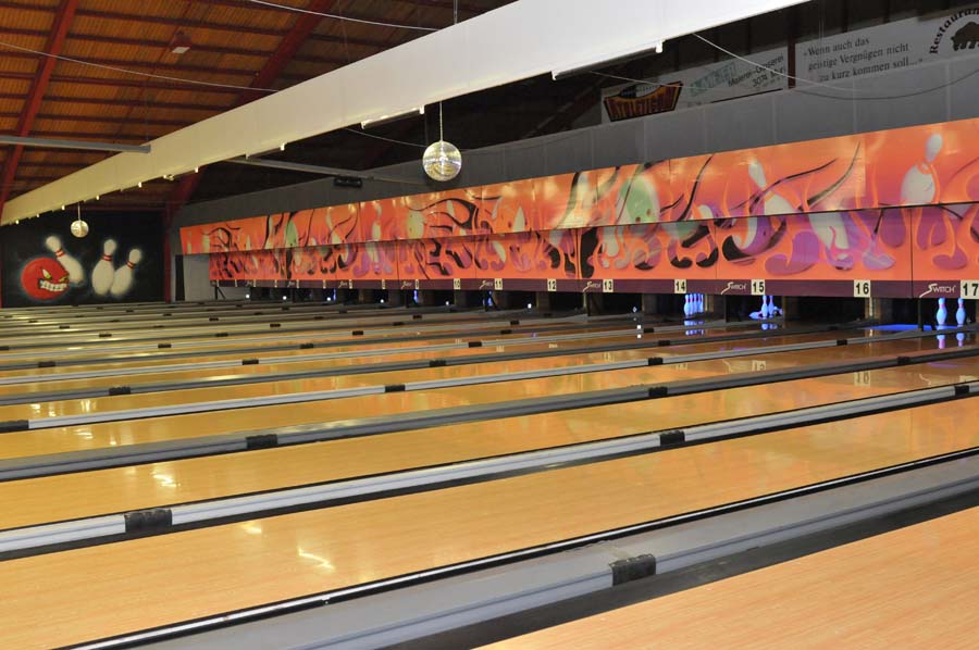 Bowlingbahnen in Rubigen.
