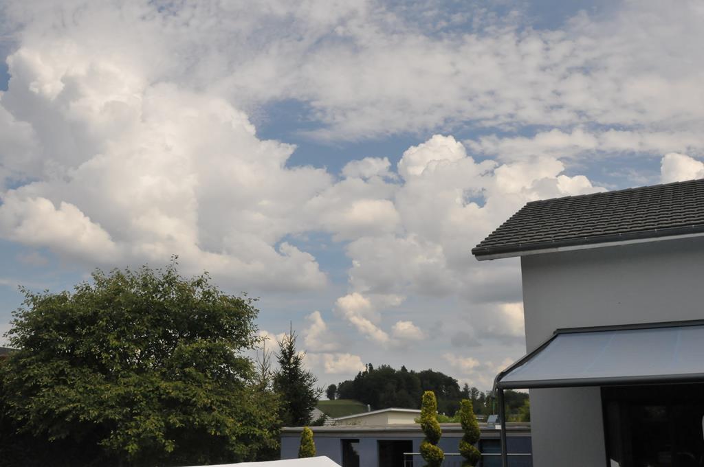 Wolken über dem Haus von Fritz.